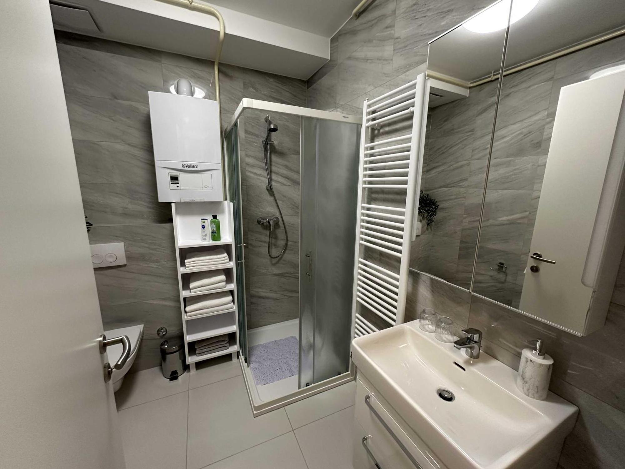Thyke Apartment Крапинске Топлице Екстериор снимка